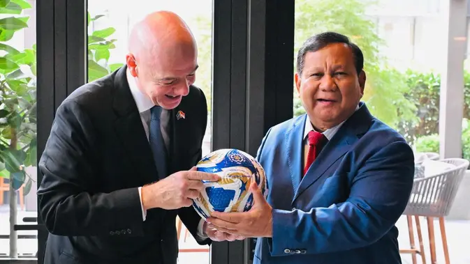 Infantino Ajak Prabowo Nonton Final Indonesia vs Thailand di SUGBK