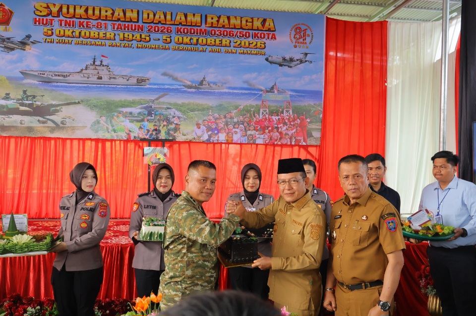 Wali Kota Zulmaeta Hadiri HUT Ke-81 TNI di Makodim 0306/50 Kota, Tegaskan Kemanunggalan Kawal Pembangunan Payakumbuh