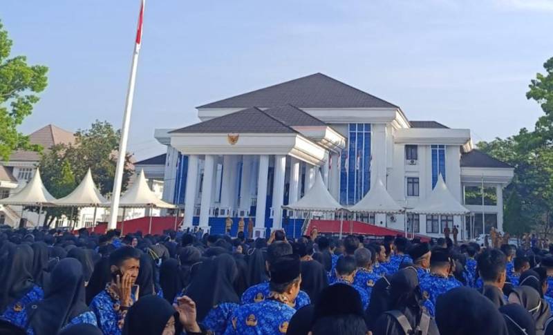 3.930 PPPK di Konawe Terima Perpanjangan Kontrak hingga 2030, Bupati Yusran Akbar Serahkan Langsung