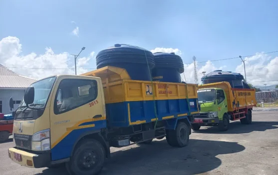 Kementerian PU Kirim Mobil Tangki dan 24 Hidran Umum ke Pulau Palue, Layani 6 Desa Terdampak Kekeringan