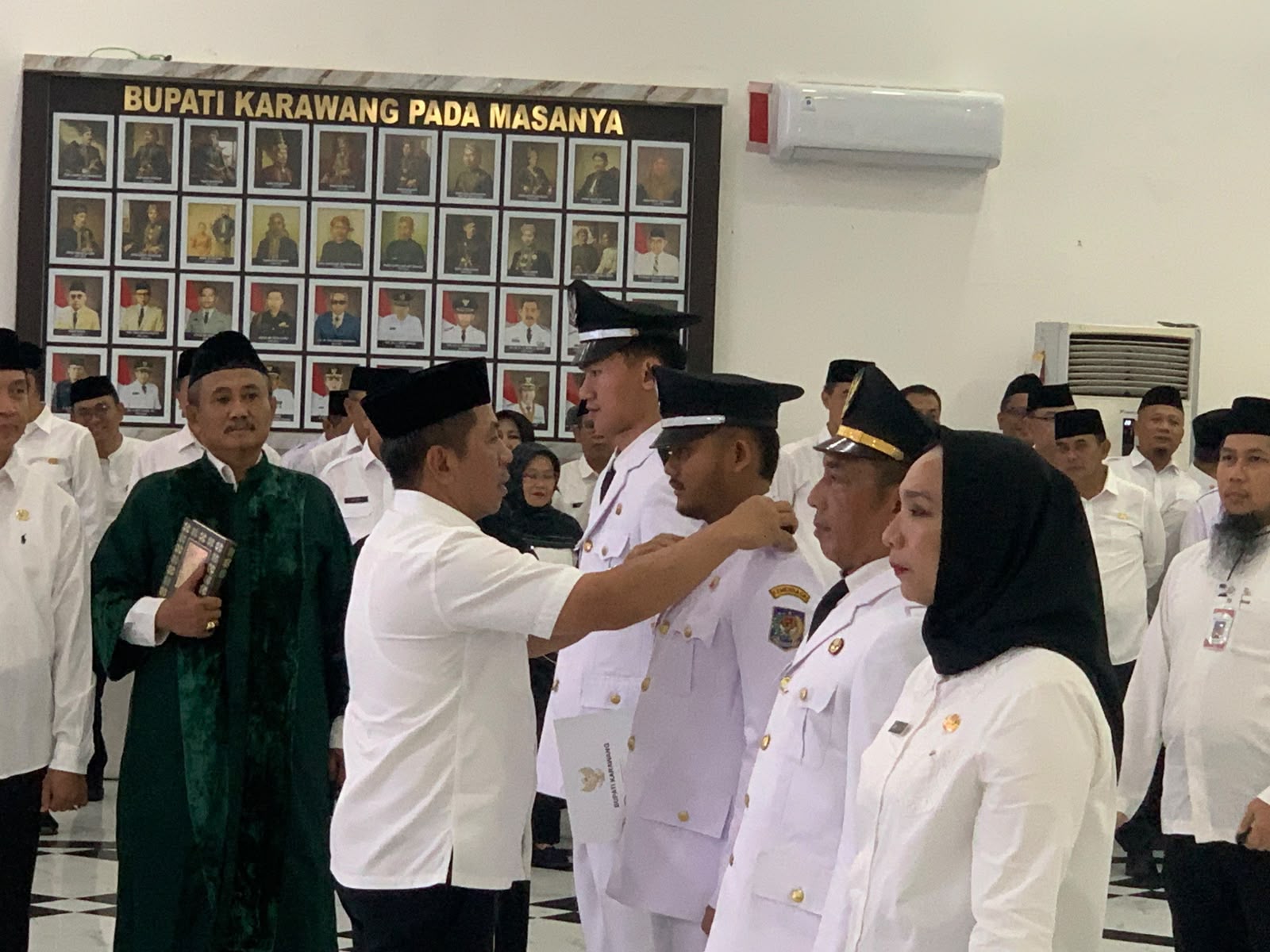 Bupati Karawang Aep Syaepuloh Lantik 139 Pejabat, Tegaskan Tidak Ada Jual-Beli Jabatan