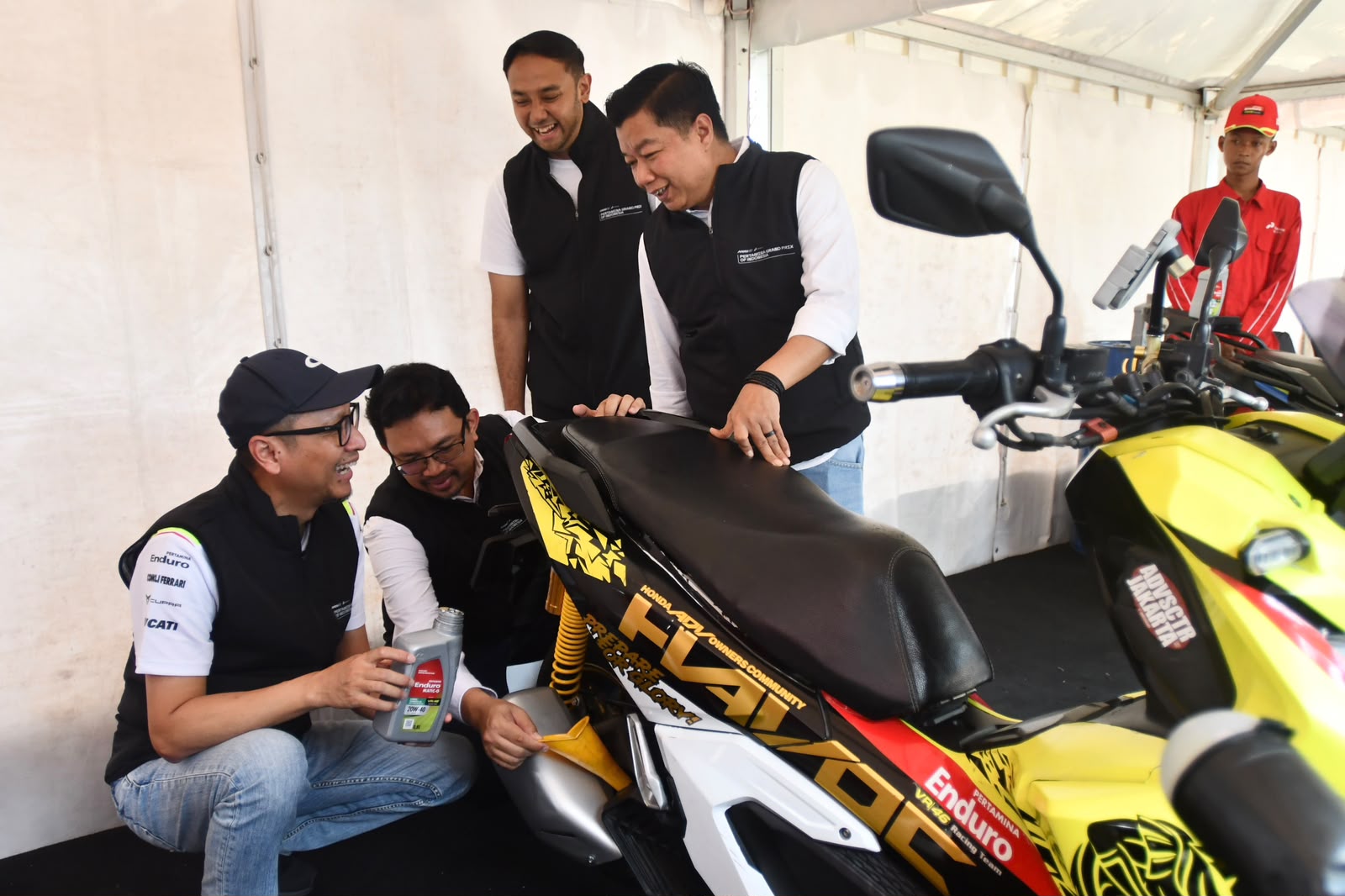 Pertamina Lepas 120 Komunitas Motor Touring ke Mandalika, Ada Uji Oli