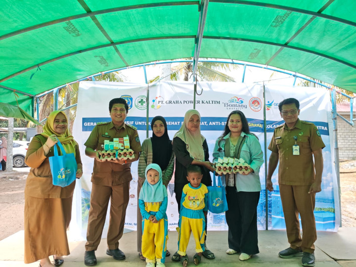 PT Graha Power Kaltim Salurkan Vitamin dan Telur Omega untuk 21 Anak Stunting di Lok Tunggul Bontang Lestari