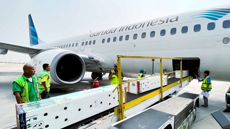 Garuda Indonesia Stopover Program Buka Penerbangan Domestik Gratis ke Danau Toba hingga Labuan Bajo