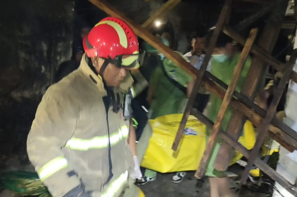 Kebakaran Rumah di Kediri, Lansia Penderita Stroke Tewas Terjebak di Kamar
