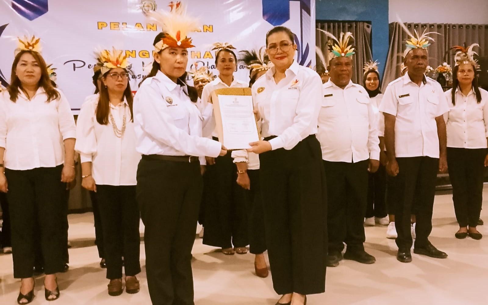 Ketua TP PKK Maluku Maya Bebi Lewerissa Pimpin Rakor Stunting Kepulauan Aru, Buka Gerakan Keluarga Sehat Tanggap Bencana