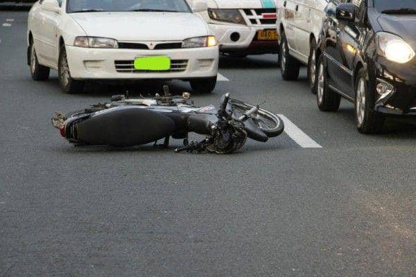 Tiga Pemuda Gowa Tewas Usai Motor Tabrak Pembatas Jalan dan Pohon di Pattallassang