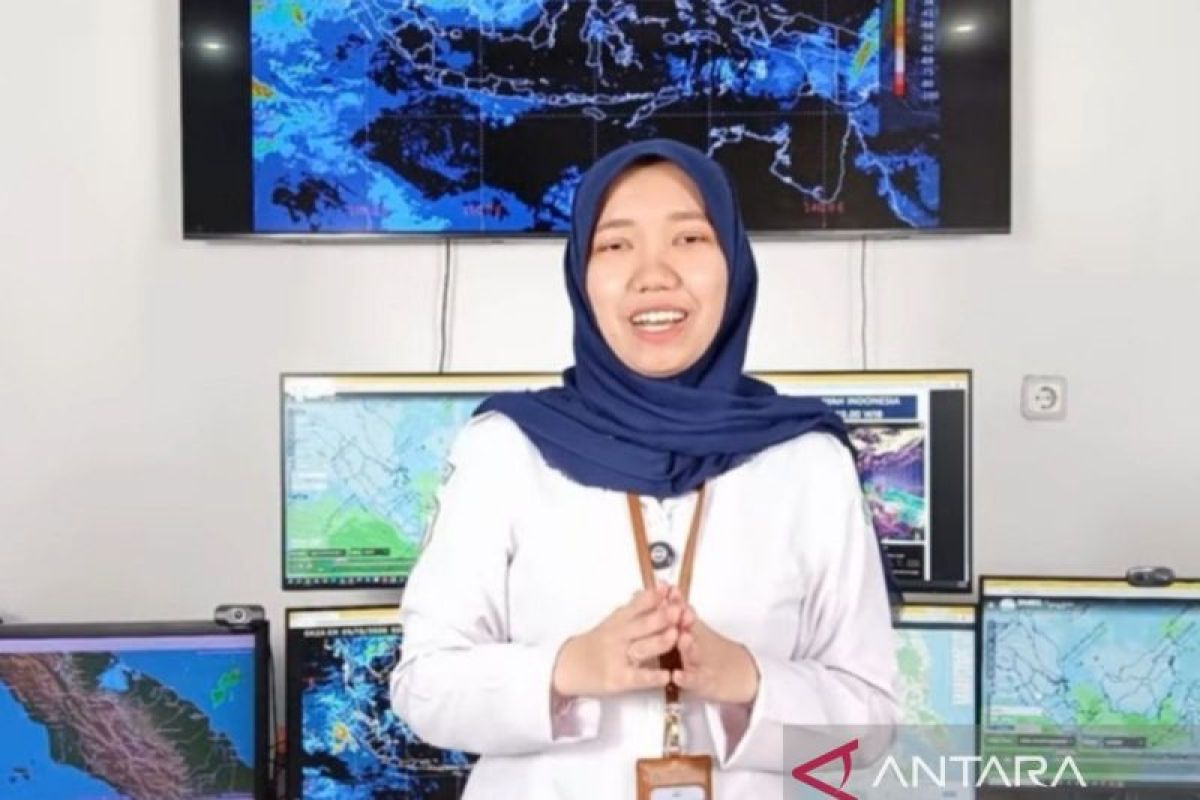 BMKG Peringatkan Hujan Disertai Petir dan Angin Kencang di Sumut, Waspadai Banjir dan Longsor