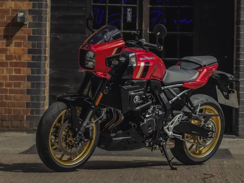 Suzuki GSX-8TT 2027 Dapat Warna Candy Daring Red, Masuk Inggris