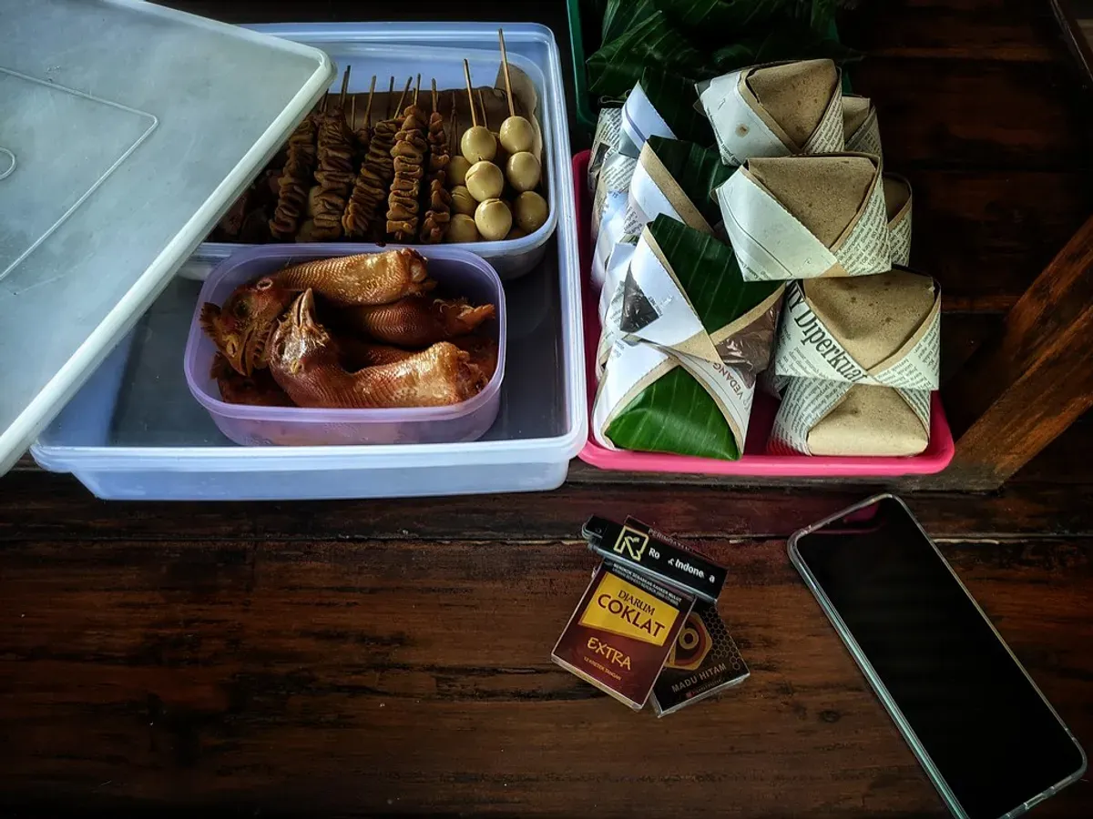 10 Angkringan di Jakarta yang Enak untuk Nongkrong Malam
