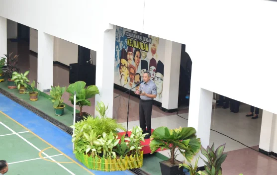 Kanwil Kemenkum Sulteng Tegaskan Etika Kerja di Apel Pagi, Pegawai Diminta Tak Canggung Sapa Pimpinan