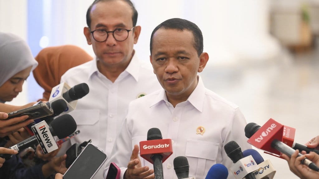 Bahlil Akui Konsumen BBM Nonsubsidi Beralih ke BBM Subsidi, Harga Tak Naik sampai Akhir Tahun
