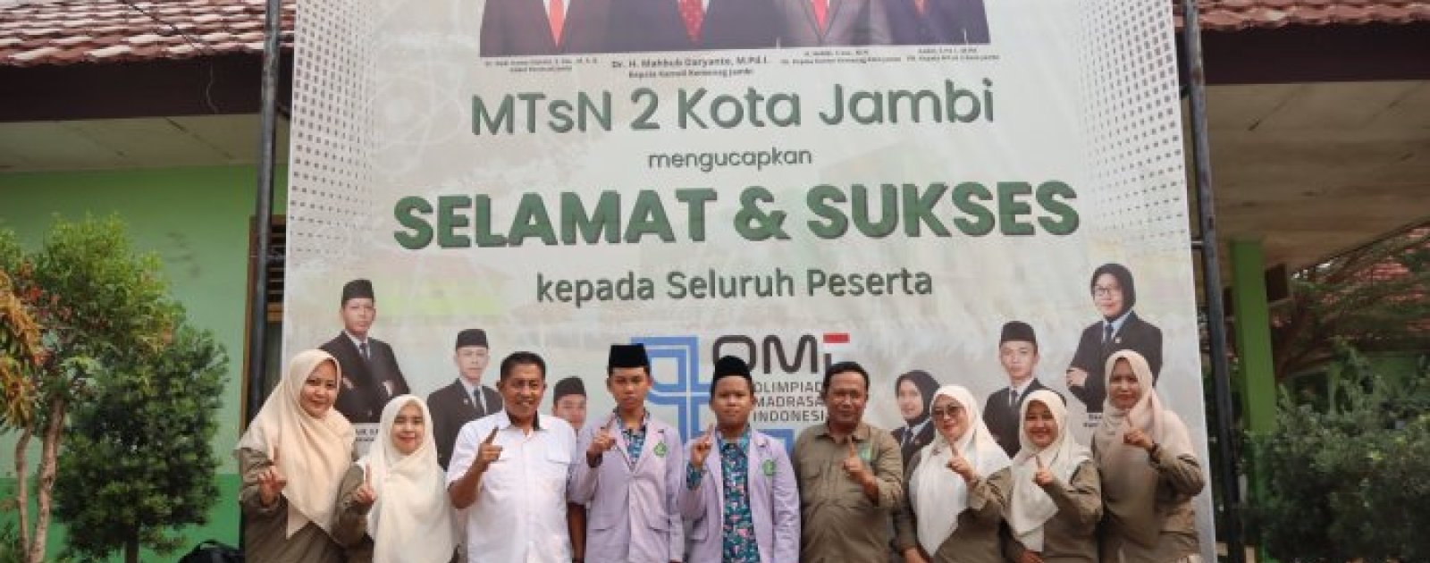 Kepala MTsN 1 Batang Hari Dampingi Langsung Duta OMI di MTsN 2 Kota Jambi, Targetkan Lolos ke Nasional