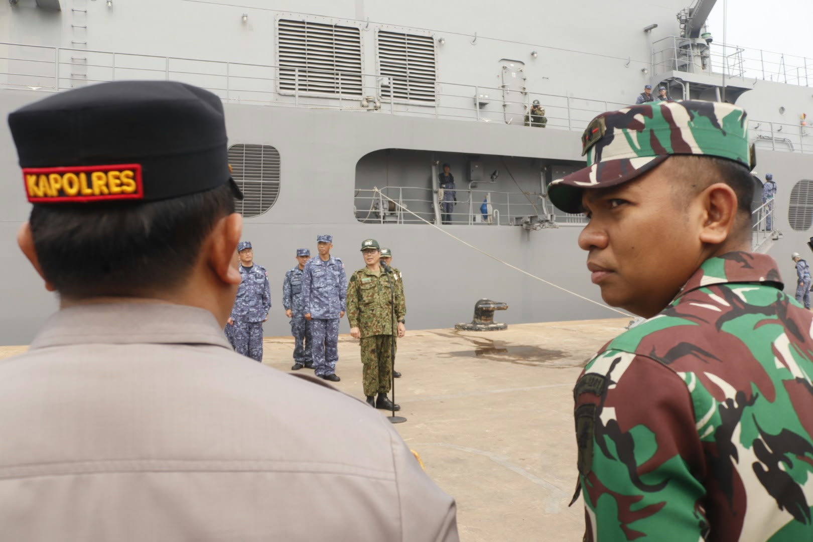 Kapal Militer Jepang JS Kunisaki 4003 Tinggalkan Perairan Kalbar Usai Misi Karhutla, Dilepas di Pelabuhan Kijing Mempawah