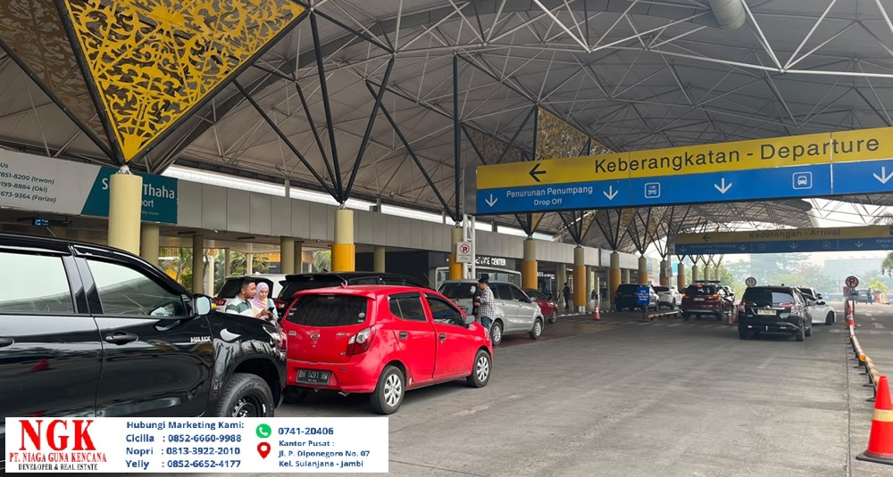 Kabut Asap Karhutla Selimuti Jambi, Jarak Pandang Bandara Sultan Thaha Sempat Turun ke 800 Meter