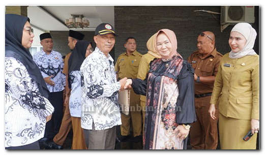Plt Bupati Langkat Minta Dinas Pendidikan dan PGRI Pastikan Tak Ada Anak Putus Sekolah