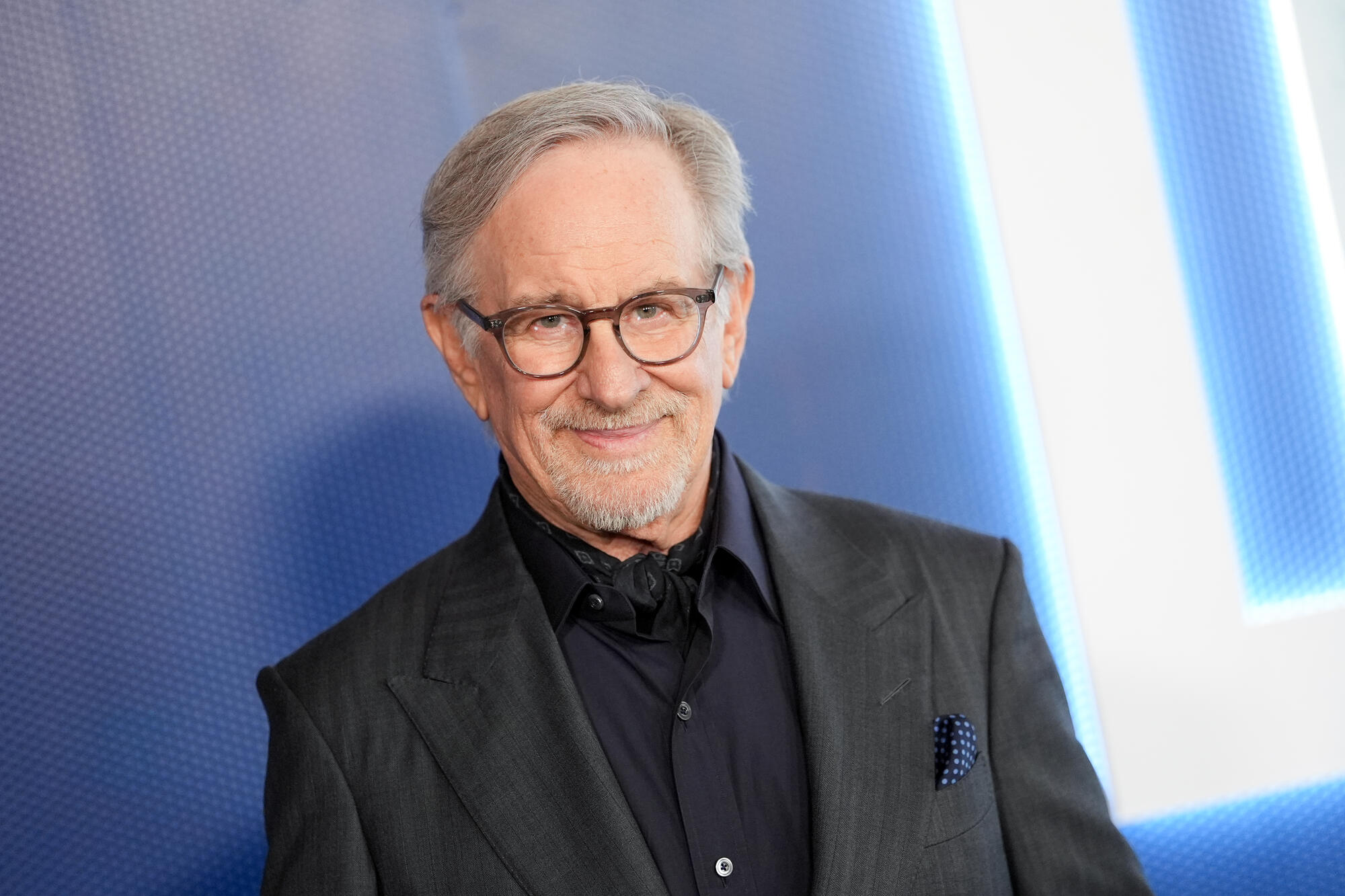 Steven Spielberg Pegang Kendali Waralaba Transformers, Film Ke-8 Sedang Digarap