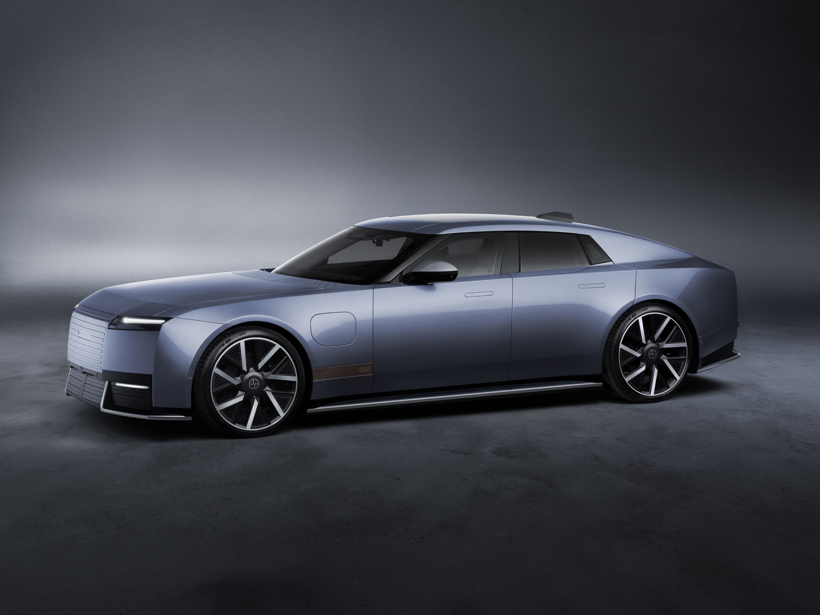 Jaguar Type 01 2028 Resmi Debut, Sedan Listrik 1.015 HP Desain Radikal