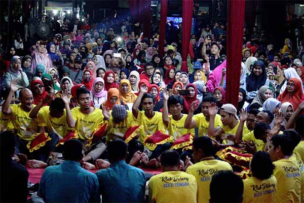 Didong Jalu Semalam Suntuk di Banda Aceh, Kebinet vs Sriwijaya Bejalu di Taman Budaya