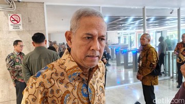 OJK dan LPS Mengaku Belum Tahu Rencana Gaji PNS Dibayar Lewat Koperasi