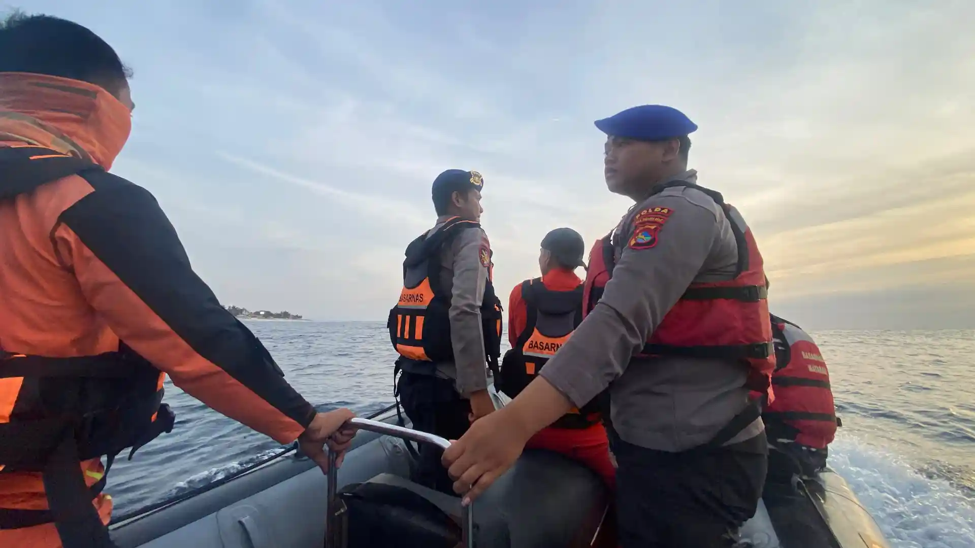 WNA Korea Selatan Hilang Saat Cari Penyu di Perairan Gili Trawangan, Tim SAR Sisir Laut Lombok Utara