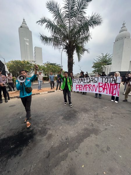 Forum BEM Pandeglang Soroti 2.043 Ruang Kelas Rusak dan 18.823 Anak Putus Sekolah di HUT ke-26 Banten