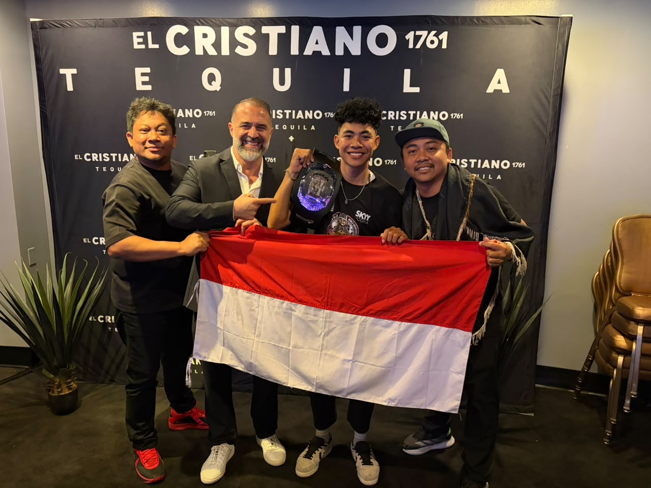 Bartender Bali Gede Rico Hardiana Raih Juara 2 Dunia di Las Vegas, Bawa Sabuk Perak dan Promosikan Arak Bali