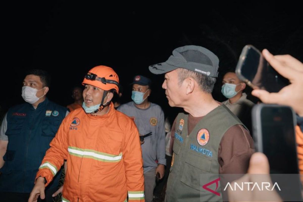 Pemkot Palembang Kerahkan Damkarmat dan BPBD Padamkan Karhutla di Perbatasan Banyuasin, 4 Titik Api Terdeteksi