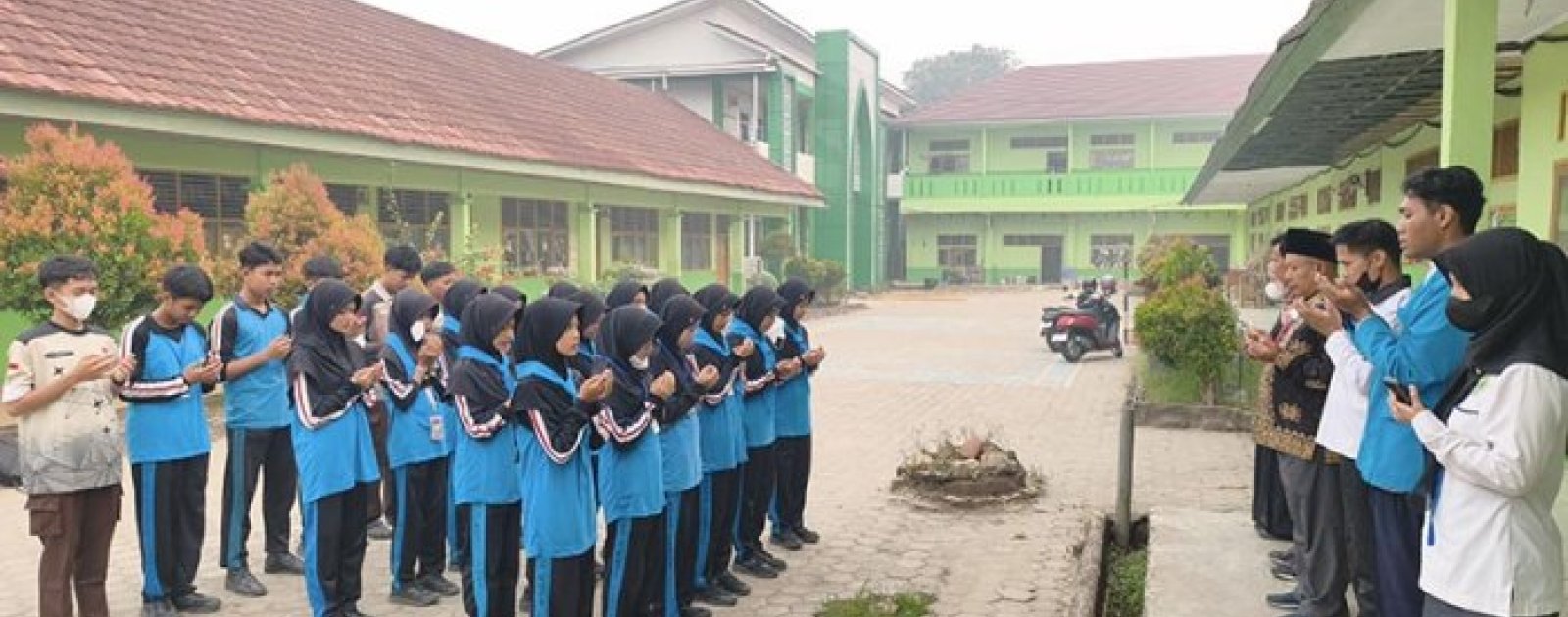 MTsN 2 Kota Jambi Lepas Kontingen PMR ke Alawiyah V UIN STS Jambi, 600 Peserta dari 29 Sekolah Berlaga