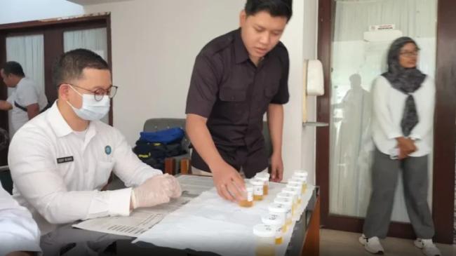 12 Anggota DPRD Banyuwangi Mangkir Tes Urine, 37 Legislator Lainnya Jalani Pemeriksaan