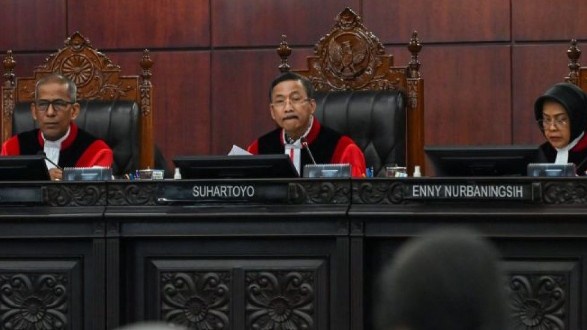 MK Tolak Gugatan Ijazah Gibran Meski Tak Temukan Bukti Ijazah SMA, 12 Pemohon Dinilai Tak Punya Kedudukan Hukum