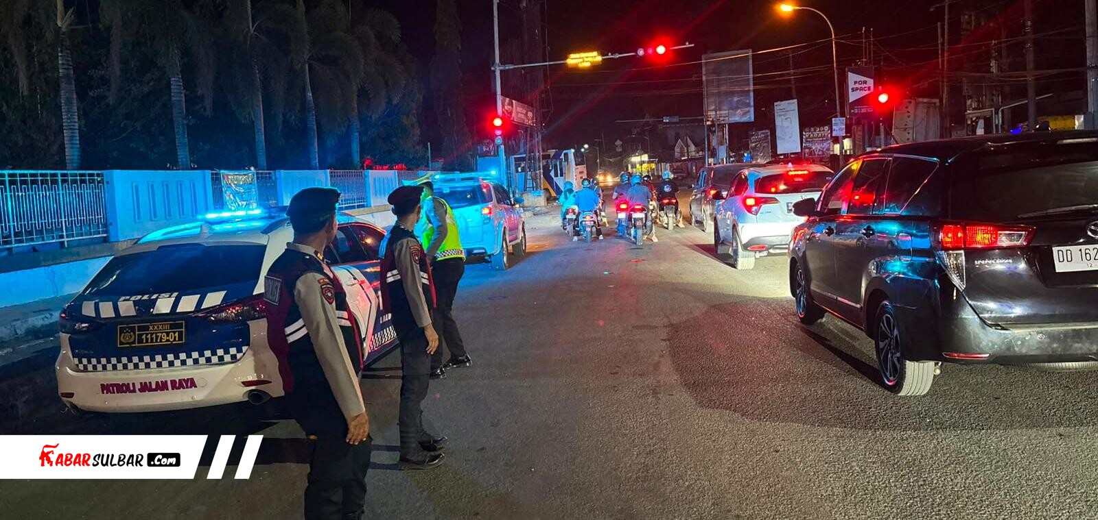 Polresta Mamuju Siagakan 21 Personel di 4 Persimpangan Rawan Malam Hari, Arus Lalu Lintas Terpantau Lancar