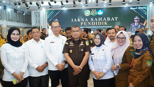 Pemkab Langkat Teken MoU dengan Kejaksaan Negeri, Hotline Jaksa Sahabat Pendidik Diluncurkan di Medan