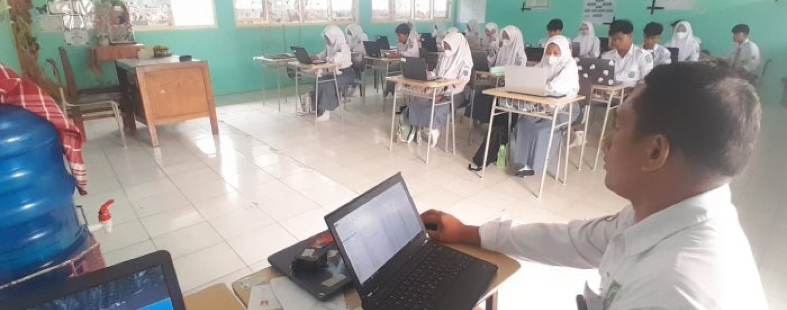 MAN 1 Muaro Jambi Tuntaskan Ujicoba TKA Tiga Hari, Siswa Dilatih Hadapi Soal Penalaran