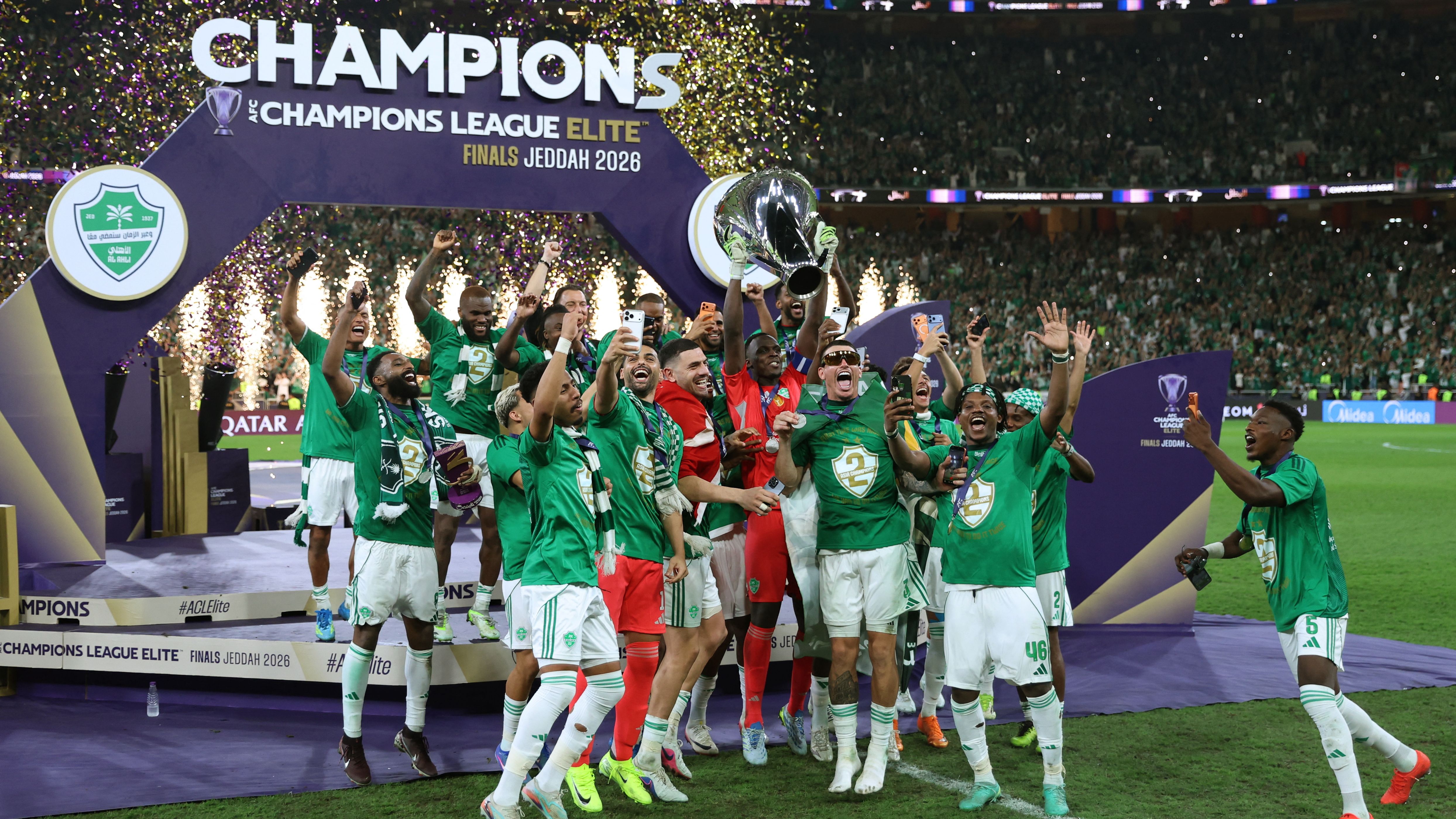 Al Ahli Perpanjang Kontrak Valentin Atangana hingga 2029, Kunci Gelandang dari Incaran Premier League