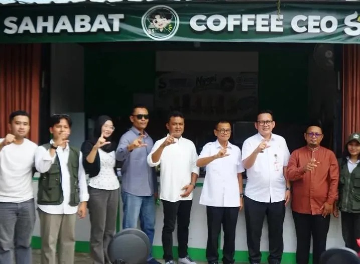 Wawako Tanjungpinang Raja Ariza Resmikan Sahabat Coffee CEO, Minta UMKM Jaga Kualitas dan Kebersihan