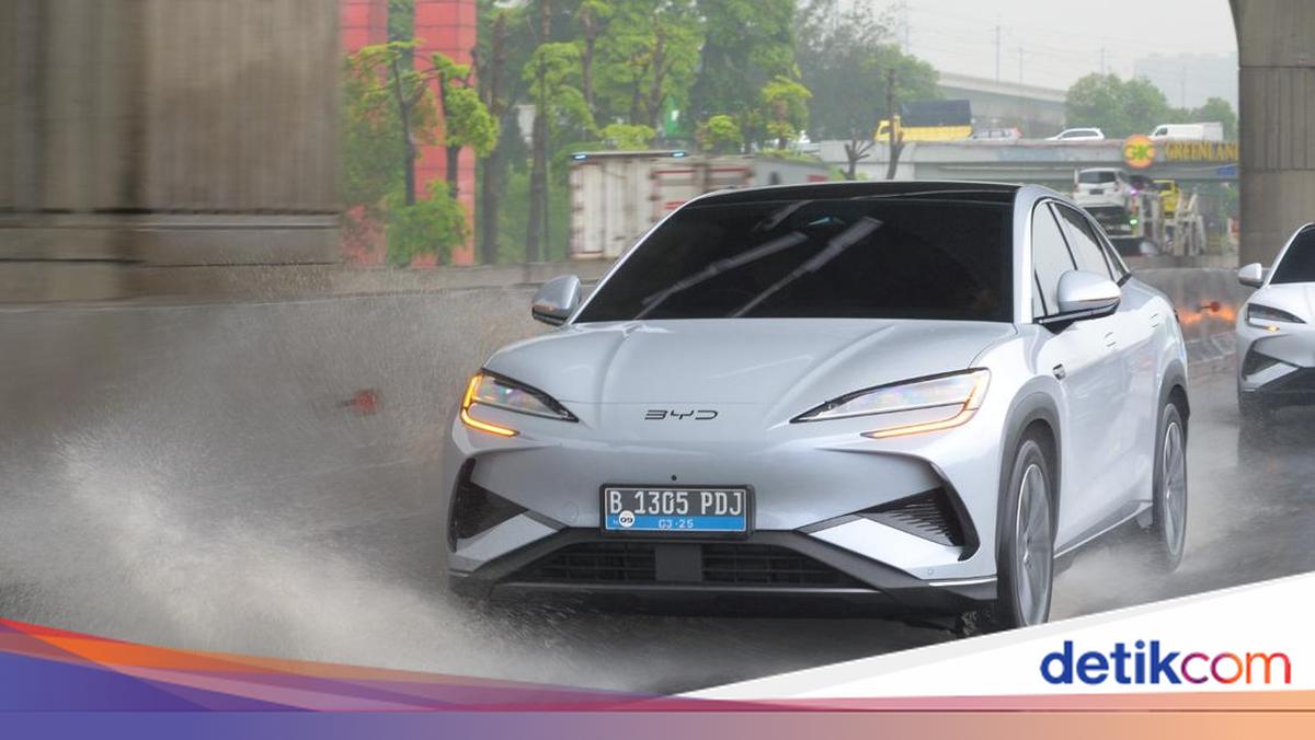 Harga Mobil Listrik BYD Naik, Seal Premium Tembus Rp 869 Juta