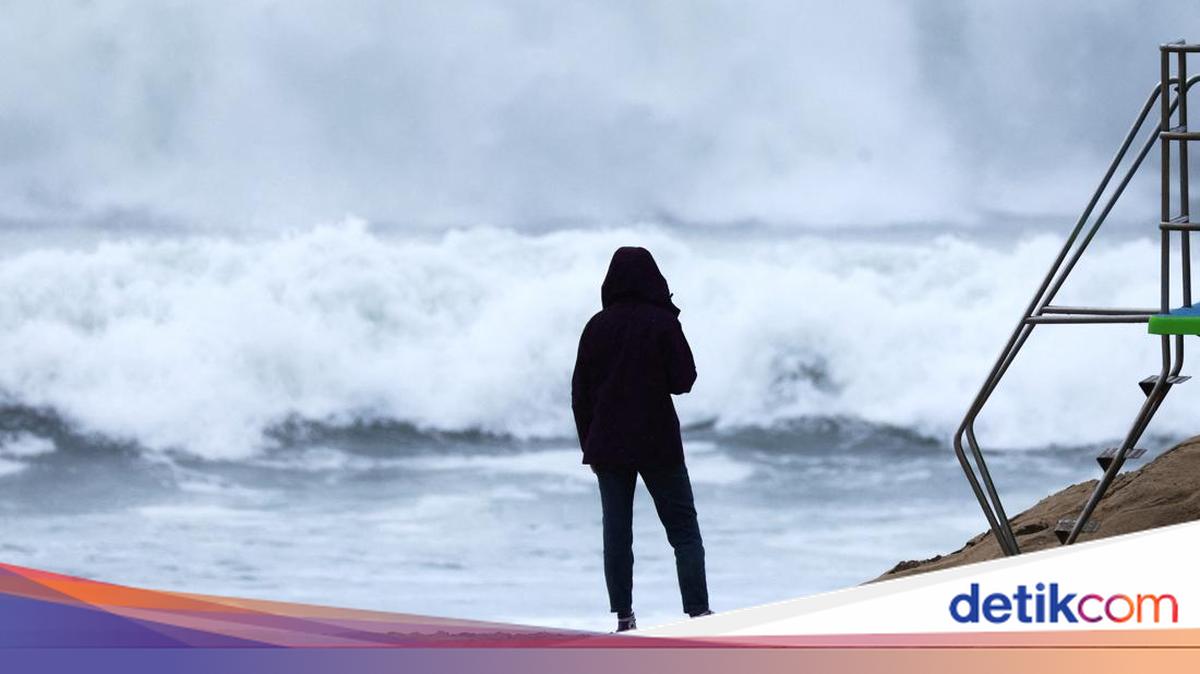 BMKG Peringatkan Gelombang 4 Meter di Perairan Lampung Mulai 8-11 Oktober 2026