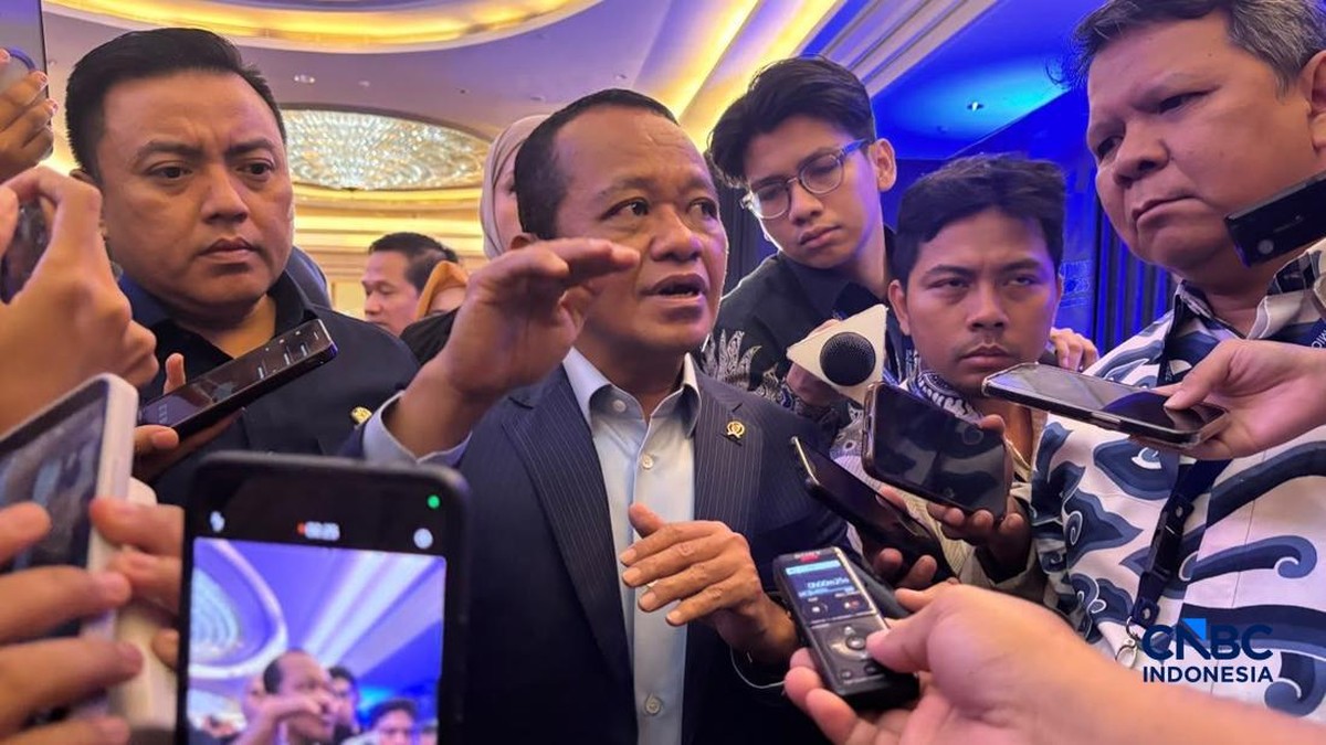 Bahlil Buka Opsi Moratorium Smelter Nikel, Oversupply Capai 2,5 Juta Ton