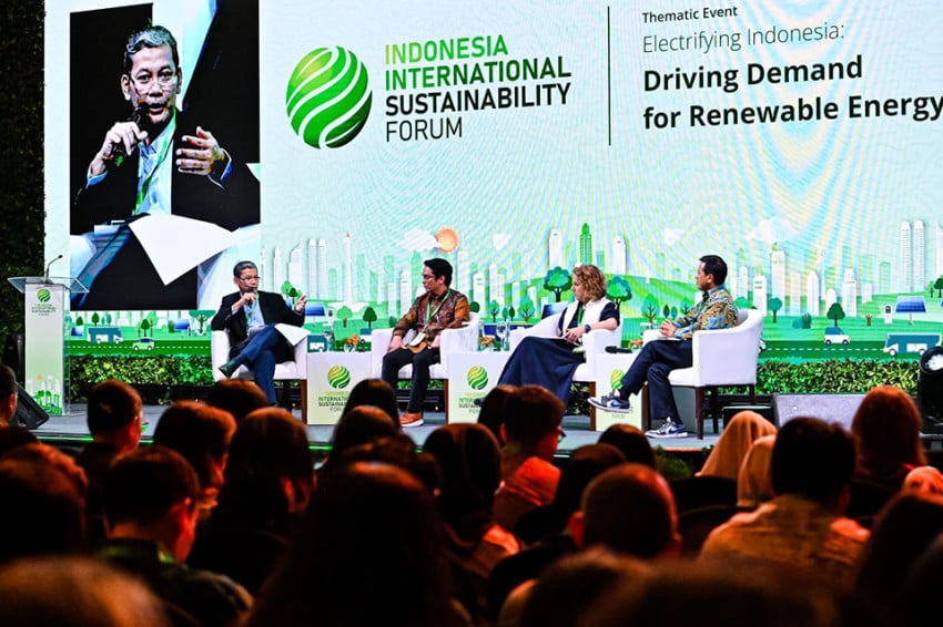 PLN Siapkan Energi Surya 100 GWp, Antisipasi Listrik Naik 3 Kali Lipat