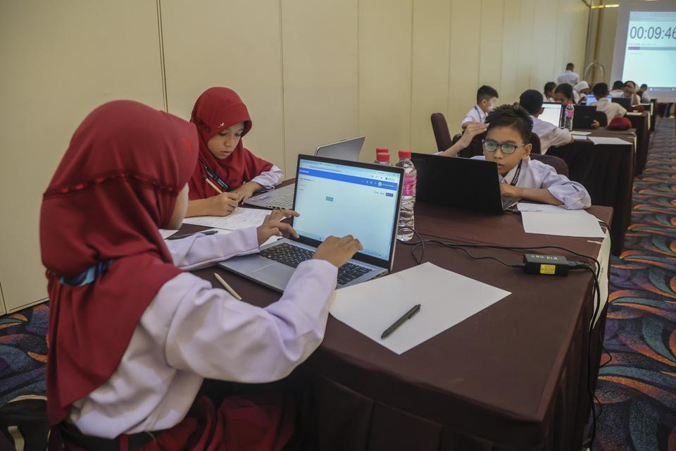 Profesor NUS: Siswa Wajib Kuasai Berpikir Kritis di Era AI