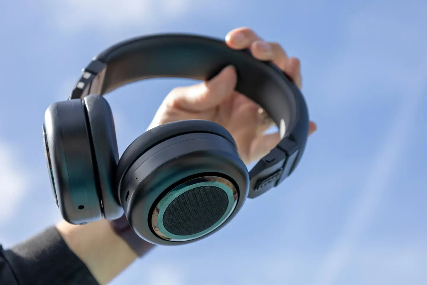 TDM Neo, Headphone Wireless yang Bisa Berubah Jadi Speaker Bluetooth