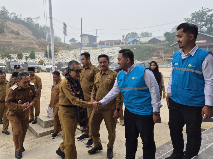 Setelah 36 Tahun Menanti, PLN Alirkan Listrik 24 Jam ke Empat Desa di Batu Ampar Kutai Timur