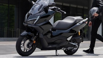 Honda NWZ150 Meluncur di China: Skutik 150 cc Bergaya Forza Mini