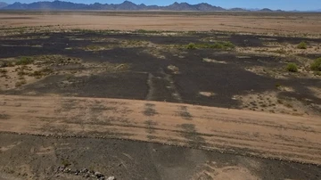 Tembok Perbatasan Trump Rusak Geoglyph Arizona Berusia 7.300 Tahun