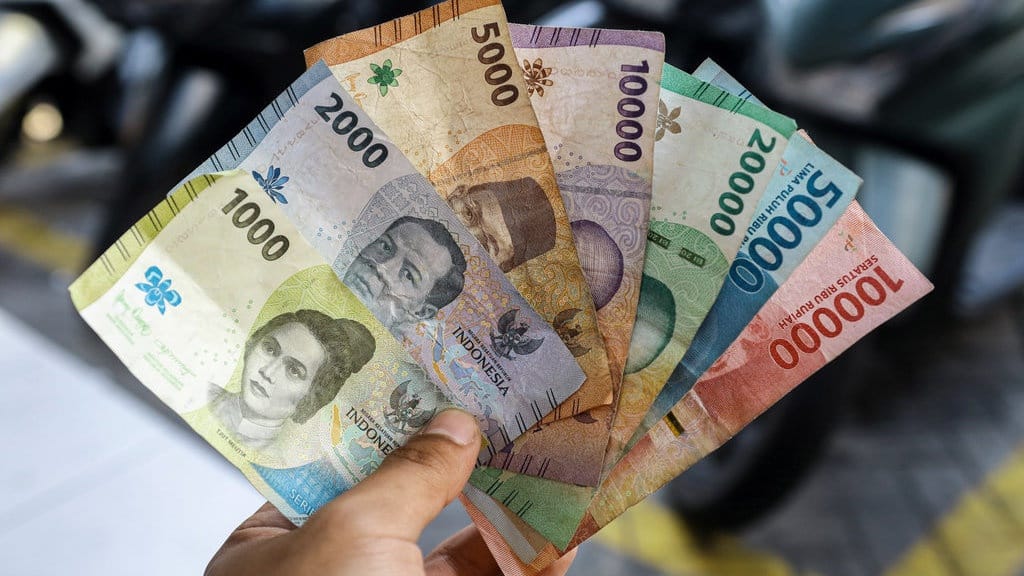 Rupiah Menguat ke Rp17.896 per Dolar AS, IHSG Rebound ke 6.039