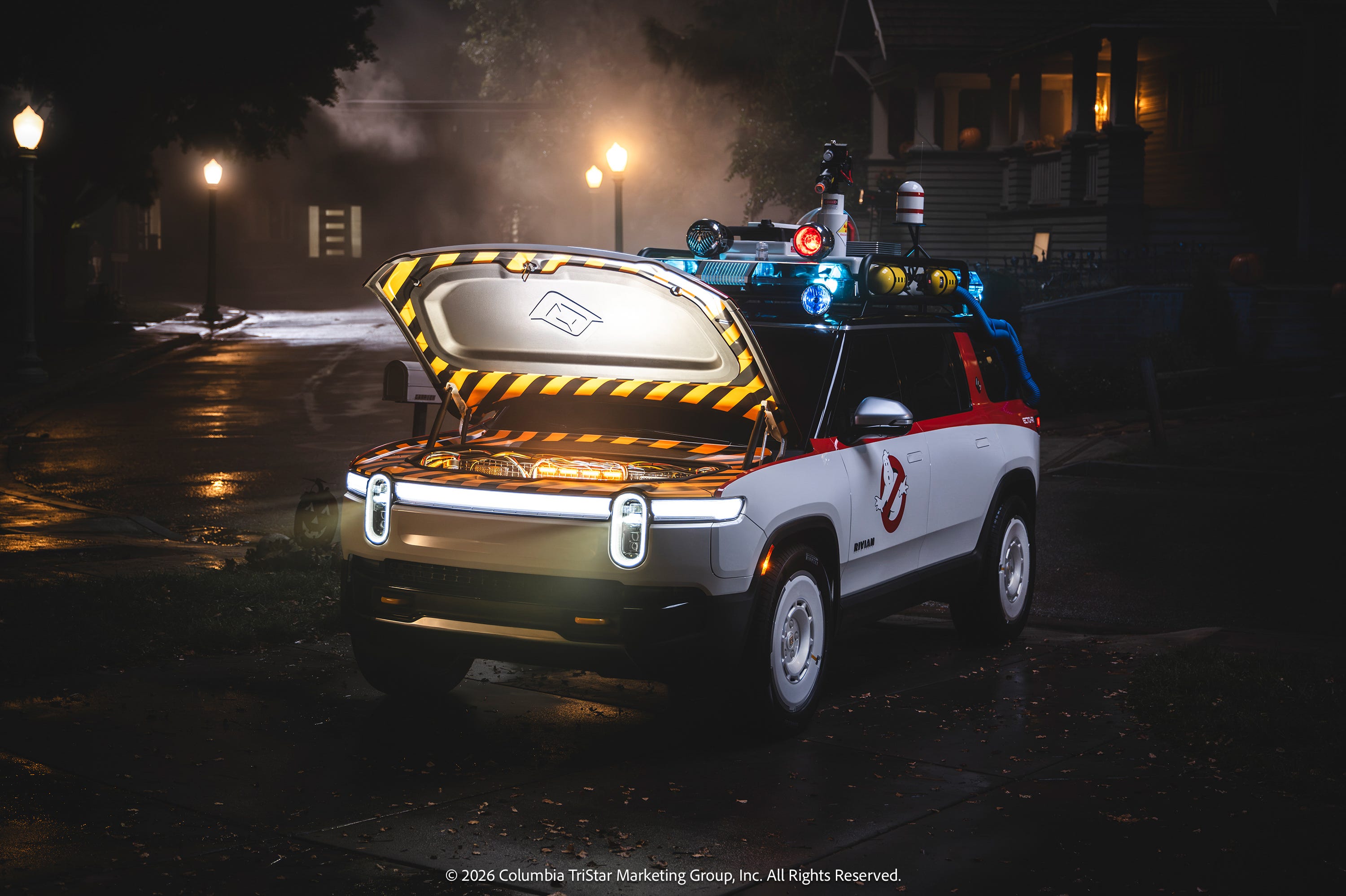 Rivian Hadirkan Mode Halloween Bertema Ghostbusters untuk Semua Model
