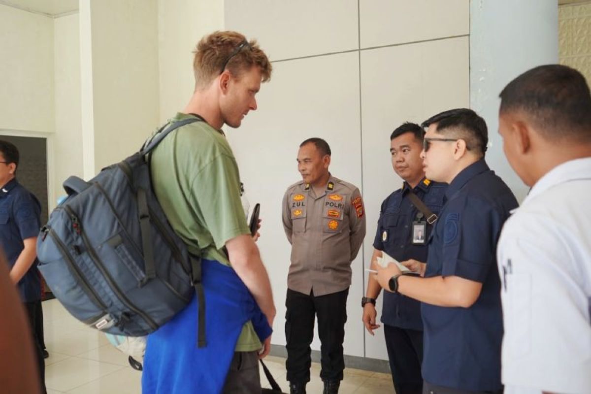 Imigrasi Sabang Perketat Pengawasan WNA di Pelabuhan Balohan, 10 Orang Diperiksa