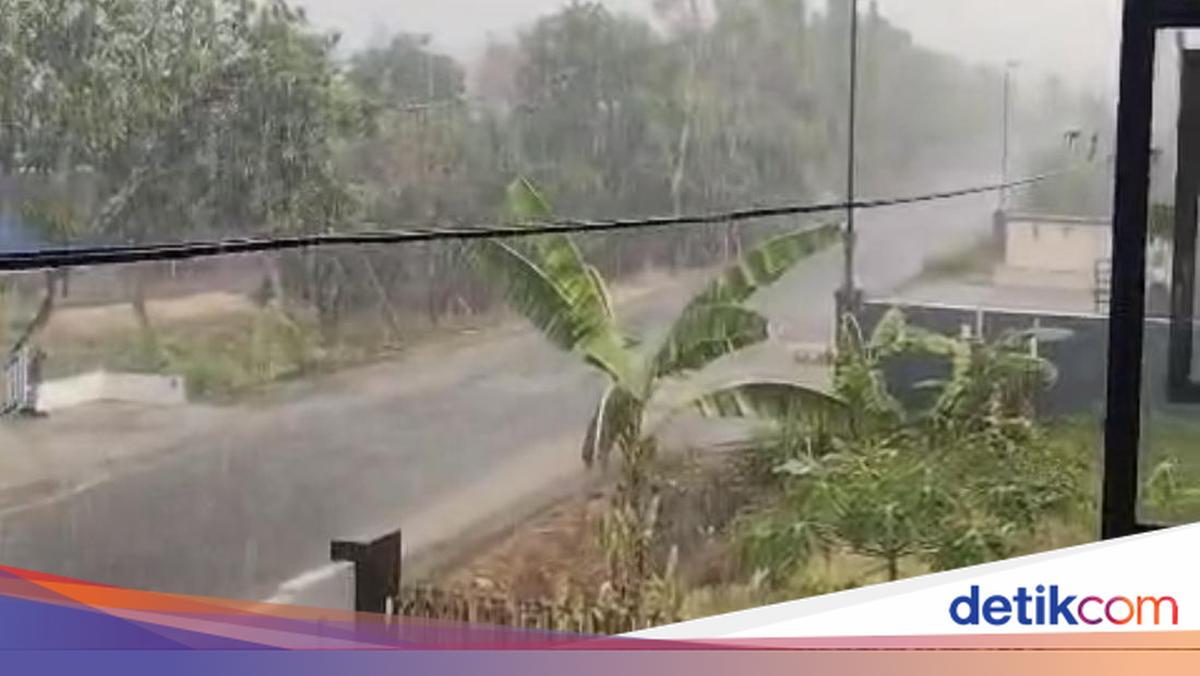 Hujan Guyur 8 Desa di Donri-donri Soppeng Usai 5 Bulan Kekeringan, Warga: Rasanya Seperti Dapat Rezeki
