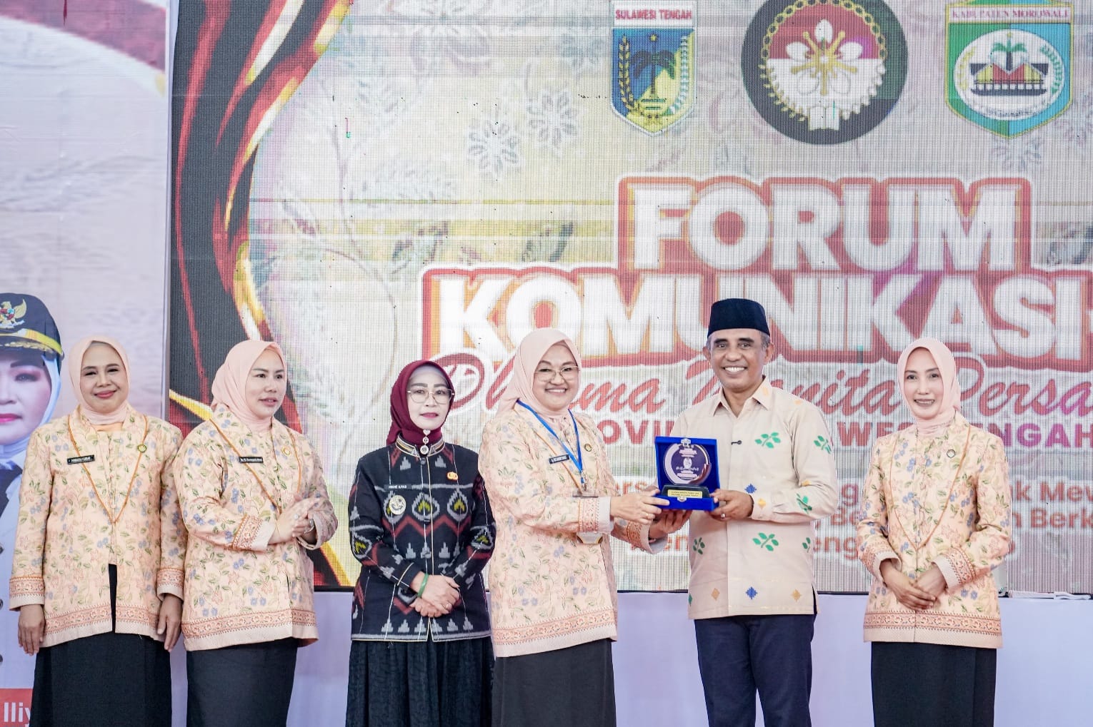 Gubernur Sulteng Anwar Hafid Sebut Istri Birokrat Berperan Besar Bentuk Pemerintahan Berintegritas